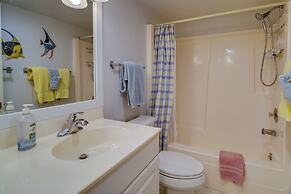 Sunny Ocean Village Beach Condo: Community Pool