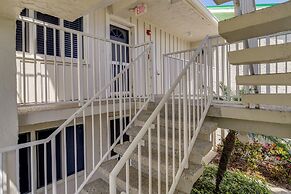 Sunny Ocean Village Beach Condo: Community Pool