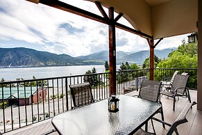 Lake Chelan 'manson Bay' Condo w/ Pool Access!