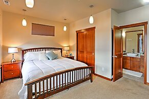 Lake Chelan 'manson Bay' Condo w/ Pool Access!