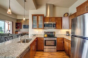 Lake Chelan 'manson Bay' Condo w/ Pool Access!