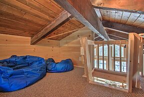 Beautiful Chalet ~ 5 Miles to Attitash Mountain