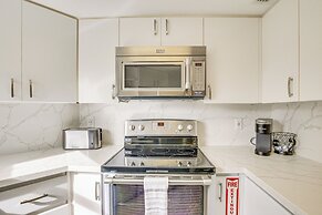 Fort Lauderdale Vacation Rental: Walk to Beach!