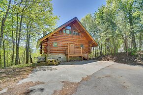 Smoky Mountain Vacation Rental Cabin w/ Hot Tub!