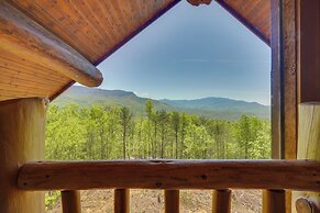 Smoky Mountain Vacation Rental Cabin w/ Hot Tub!