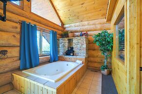 Smoky Mountain Vacation Rental Cabin w/ Hot Tub!