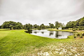 Niceville Condo w/ Pool Access < 8 Mi to Destin!