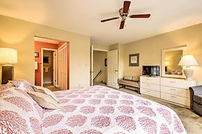 Niceville Condo w/ Pool Access < 8 Mi to Destin!