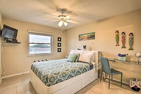 Sea La Vie: Sunny Indian Rocks Beach Condo!