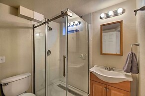 Patio, Grill & Yard: Cozy Denver Abode!