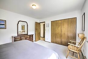 'the River Home' Cabin w/ Yard: Near Wolf Creek!