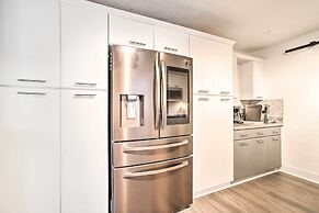 Tropical Home w/ Outdoor Oasis: 2 Mi to Beach