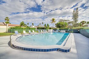 Satellite Beach Townhome w/ Patios, & Beach Gear