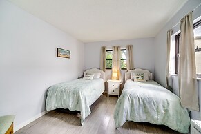 Satellite Beach Townhome w/ Patios, & Beach Gear