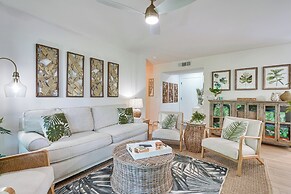 Luxe Tropical Resort Escape - Beaches Nearby!