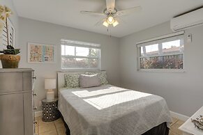 < 3 Mi to Juno Beach: Coastal Townhome w/ Patio!