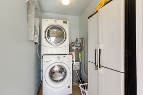 < 3 Mi to Juno Beach: Coastal Townhome w/ Patio!