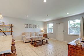 < 3 Mi to Juno Beach: Coastal Townhome w/ Patio!