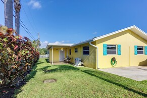 < 3 Mi to Juno Beach: Coastal Townhome w/ Patio!