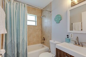 < 3 Mi to Juno Beach: Coastal Townhome w/ Patio!