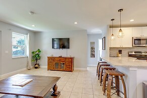 < 3 Mi to Juno Beach: Coastal Townhome w/ Patio!