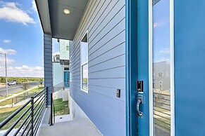 Luxurious & Spacious Austin Home ~ 8 Mi to Dtwn!