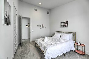 Luxurious & Spacious Austin Home ~ 8 Mi to Dtwn!