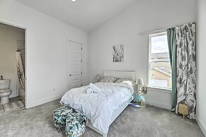 Luxurious & Spacious Austin Home ~ 8 Mi to Dtwn!