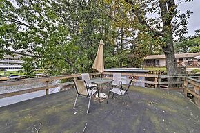 Family Home w/ Deck on Lake Sara: Pets are Welcome