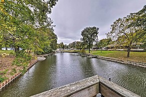 Family Home w/ Deck on Lake Sara: Pets are Welcome