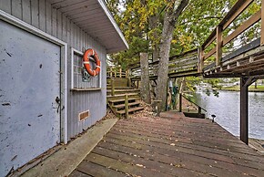 Family Home w/ Deck on Lake Sara: Pets are Welcome