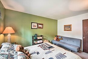 3 Mi to Skiing: Big Bear Cabin w/ Deck
