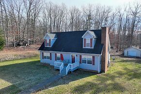 13 Mi to Nat'l Park: Shenandoah Valley Home!
