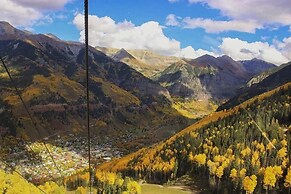 Montrose Adventure Base: Near Skiing & San Juans!