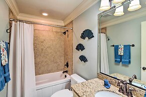 Corpus Christi Home w/ Golf Cart: Walk to Beach!