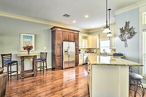 Corpus Christi Home w/ Golf Cart: Walk to Beach!