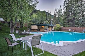 Mountain-view Vail Condo w/ Balcony + Gas Grill!