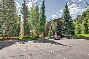 Mountain-view Vail Condo w/ Balcony + Gas Grill!