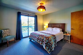 The Atomic Squirrel Lodge Lake Gregory Getaway!