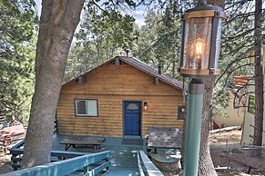 1 Mi to Lake Gregory: Mtn-view Cabin w/ Deck