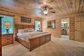 Hayesville Cabin w/ Game Room & Mtn Views!