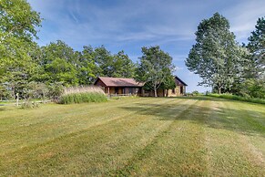 Idyllic Sturgeon Bay Cabin w/ Fire Pit + View