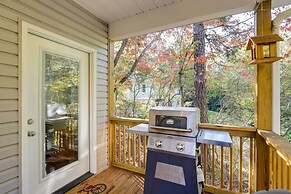 Luxe Mountain Home Near Ridgecrest & Asheville!