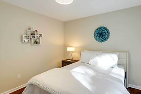 Luxe Mountain Home Near Ridgecrest & Asheville!