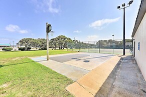 Summer Winds Resort Condo w/ Ocean Views!