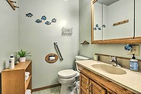 Pet-friendly Eureka Home ~ 6 Mi to Old Town!