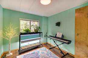 Secluded Port Townsend Retreat: Pets Welcome!