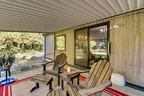 Secluded Port Townsend Retreat: Pets Welcome!