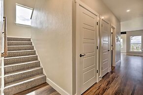 Walk To Golf: Modern Mtn-view Home in Granby