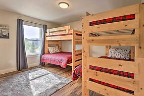 Walk To Golf: Modern Mtn-view Home in Granby